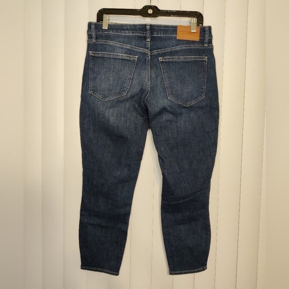 Lucky Brand Low Rise Crop Lolita Jeans - Picture 2 of 4